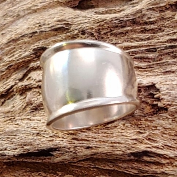 Jewelry - Sterling Rimmed Cigar Band Ring
